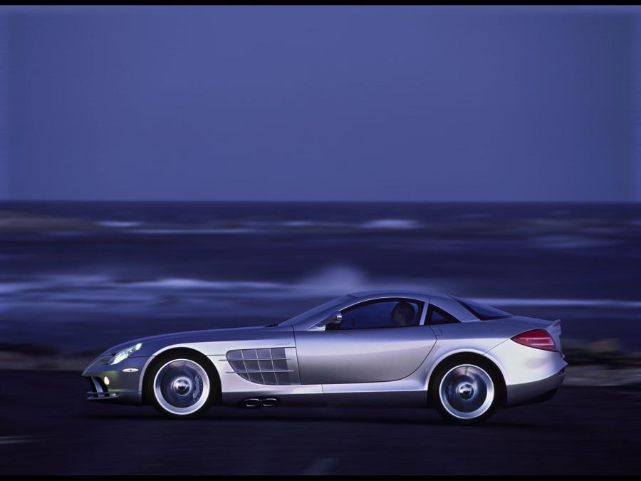  Mercedes-Benz SLR McLaren 2004 года  (фото 39 из 175)